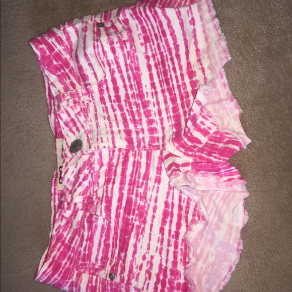 Pink and white shorts - Picture 1 of 2